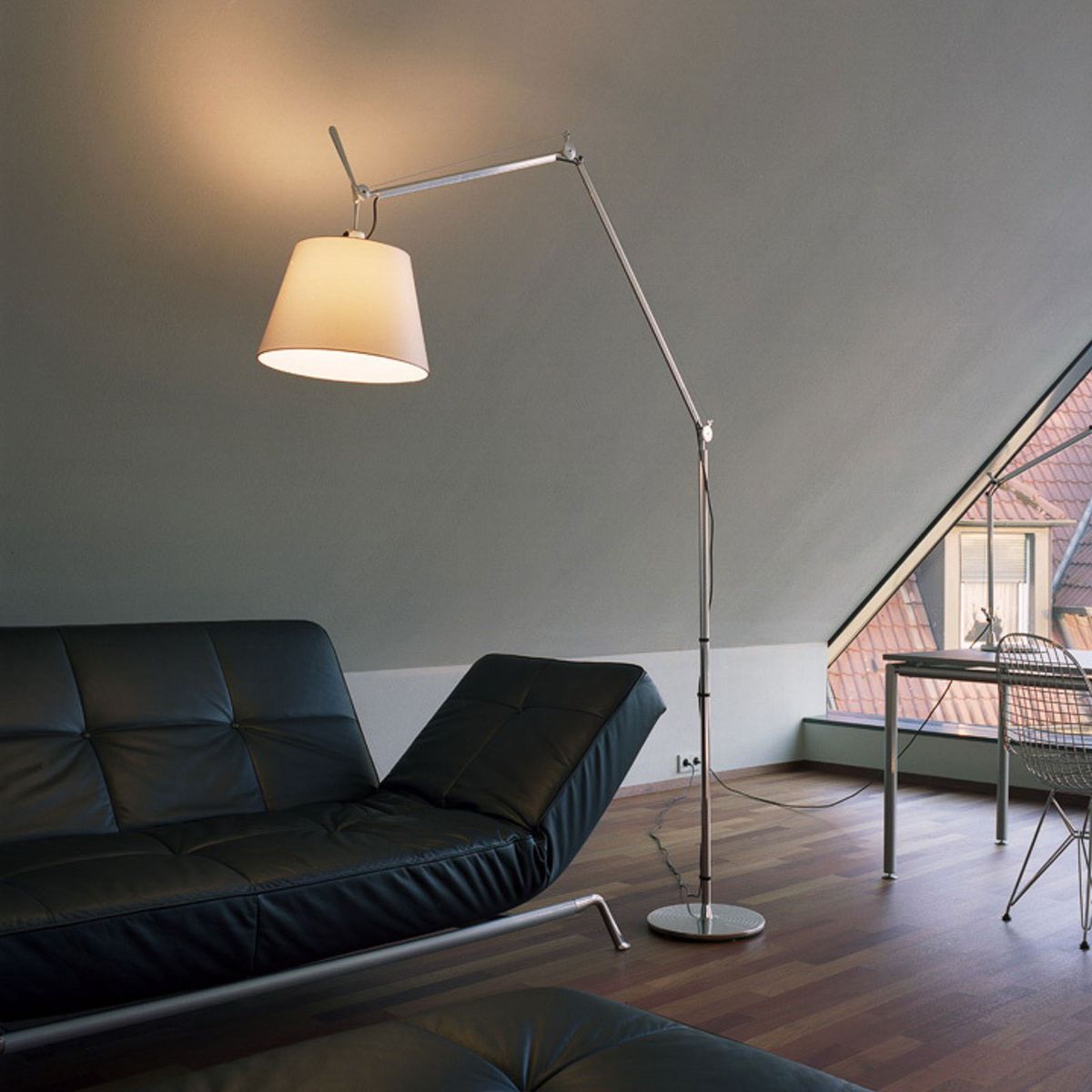 아르테미데(ARTEMIDE) 톨로메오 메가 플로어 램프
