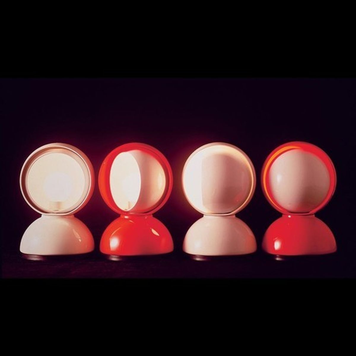 아르테미데(ARTEMIDE) 에클리세 테이블 램프