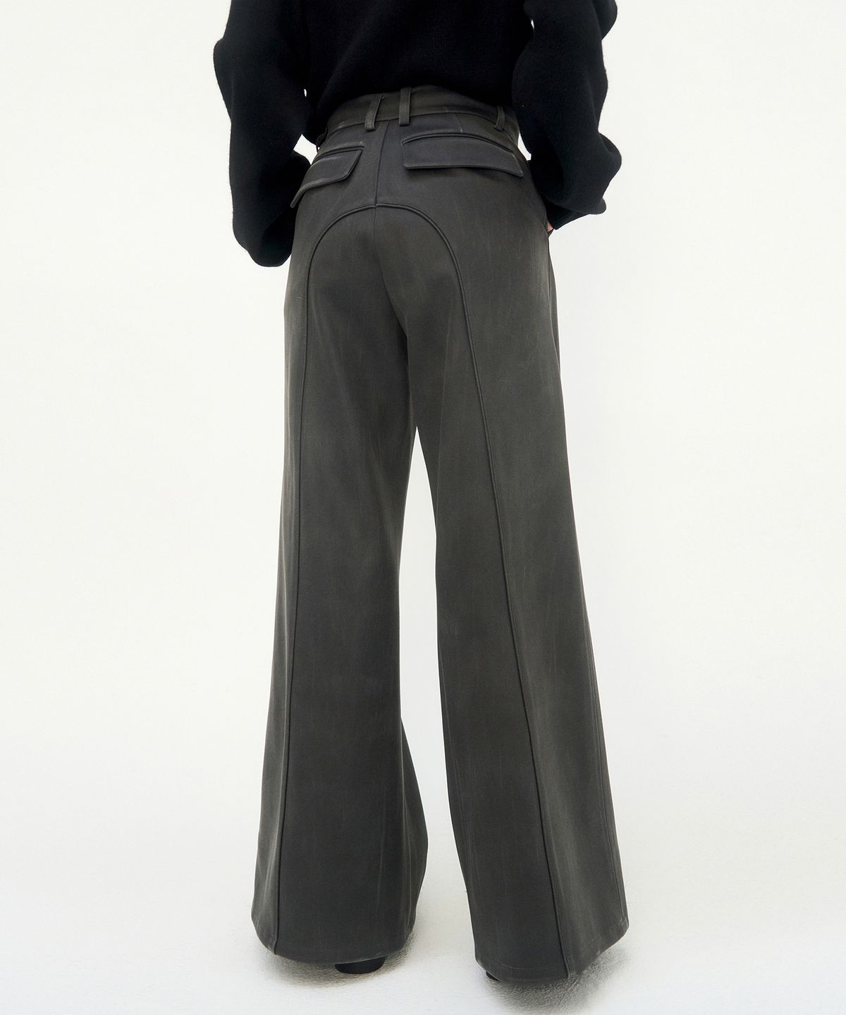 트리밍버드(TREEMINGBIRD) Suede Piping Classic Set-up Pants [ Charcoal ]