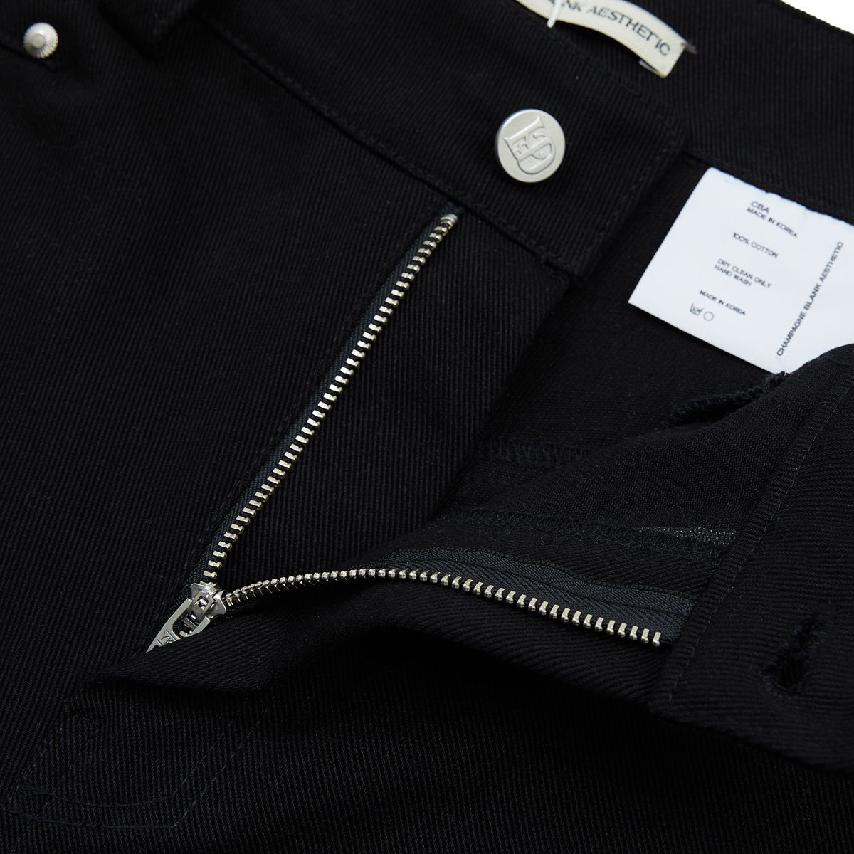 샴페인 블랭크 에스테틱(CHAMPAGNE BLANK AESTHETIC) STAR POINT SEMI-WIDE PANTS BLACK