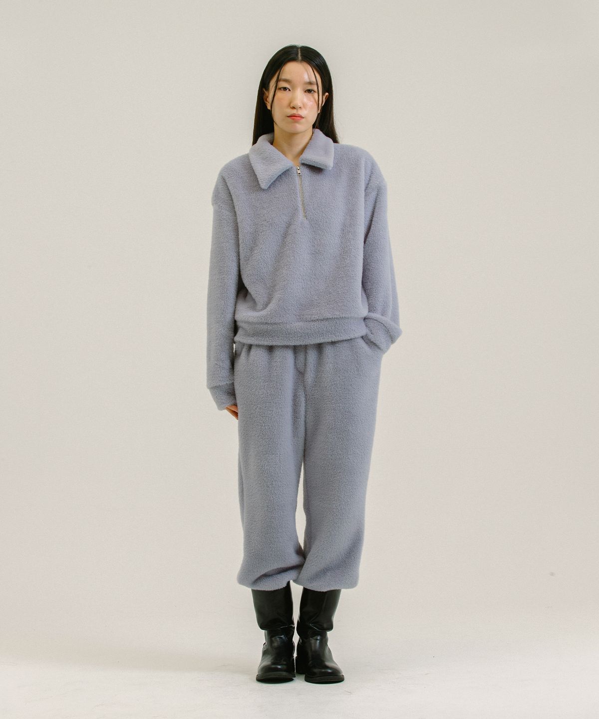 네벨에브리웨어(NEBELEVERYWEAR) Fur Half Zip up_Light Blue
