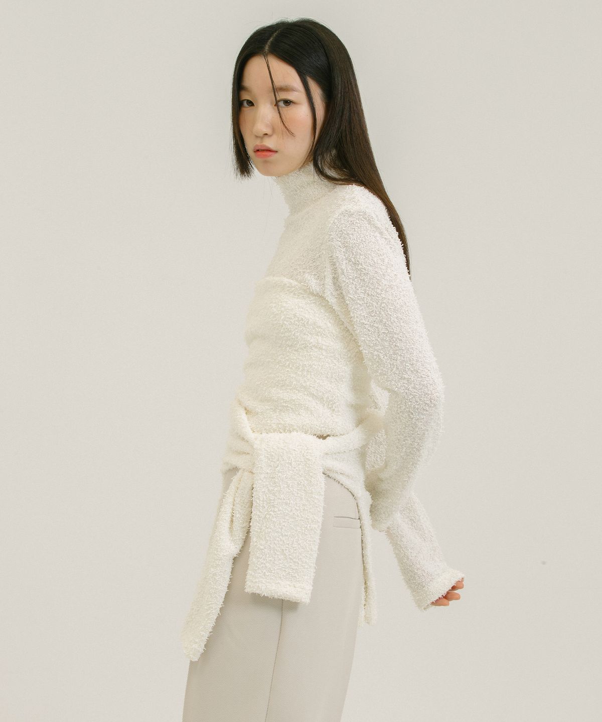 네벨에브리웨어(NEBELEVERYWEAR) Boucle Turtle Neck (2 Color)