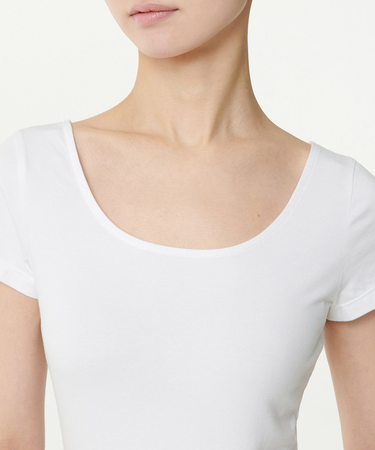 무신사 스탠다드 우먼(MUSINSA STANDARD WOMAN) 우먼즈 스쿱 넥 바디 수트 [화이트]