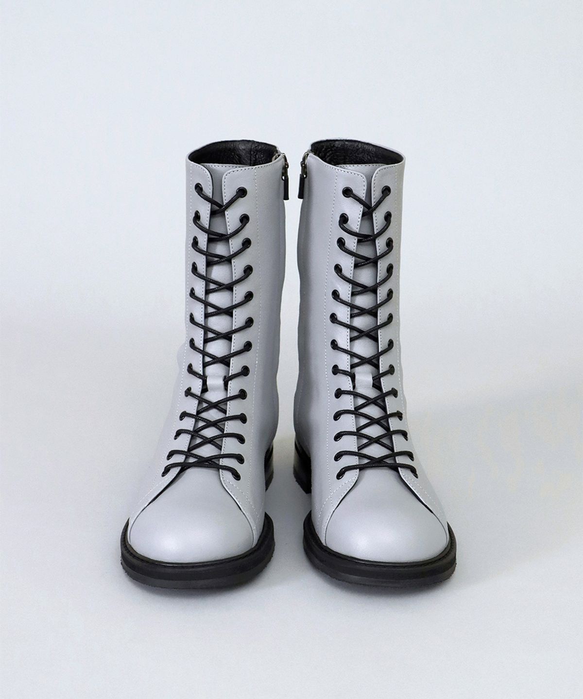흰(HEENN) Mid Calf Monkey Boots . Cloudy Gray