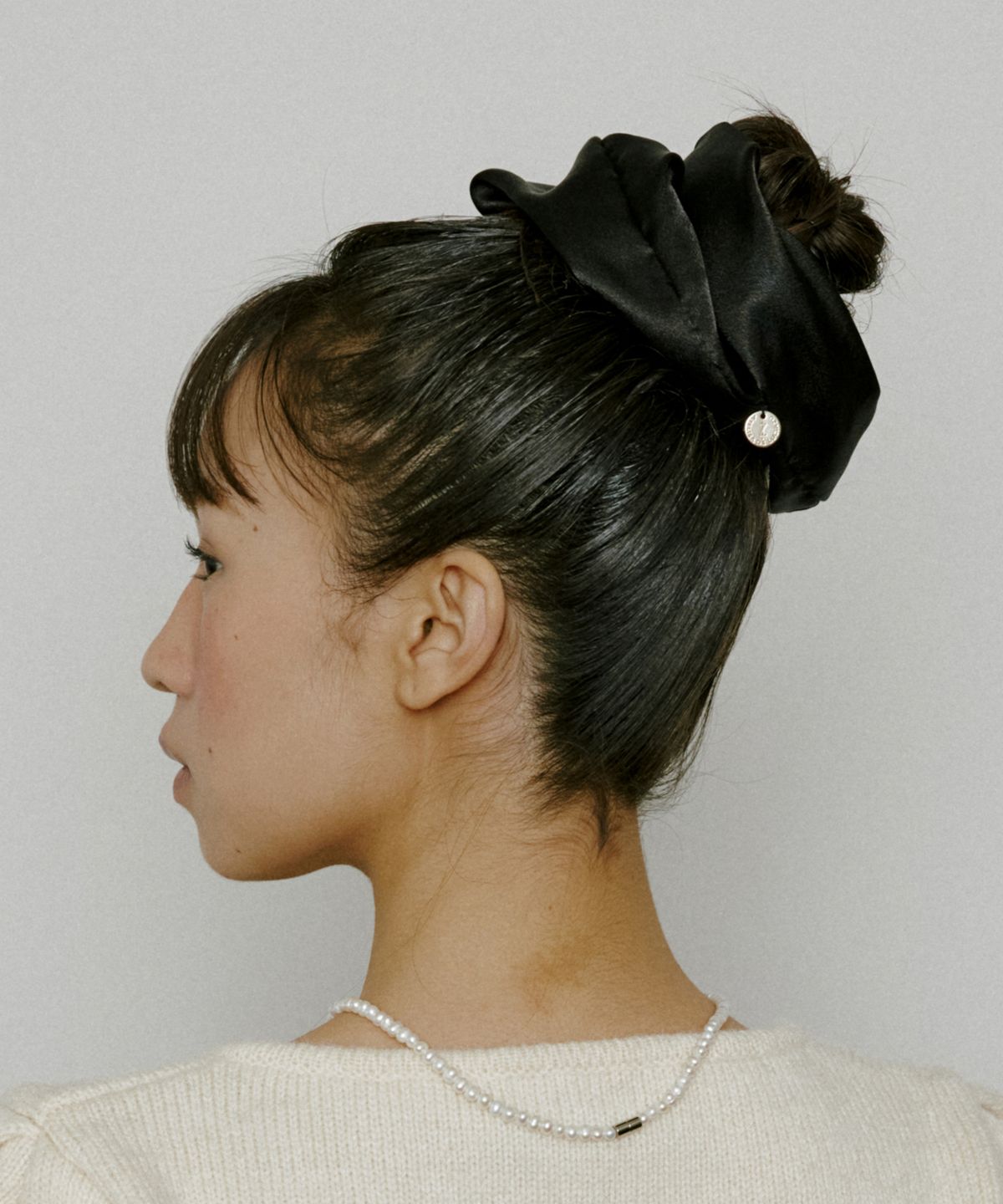 루시르주(LUCIR ZU) Lucir zu Satin big scrunchie (black)