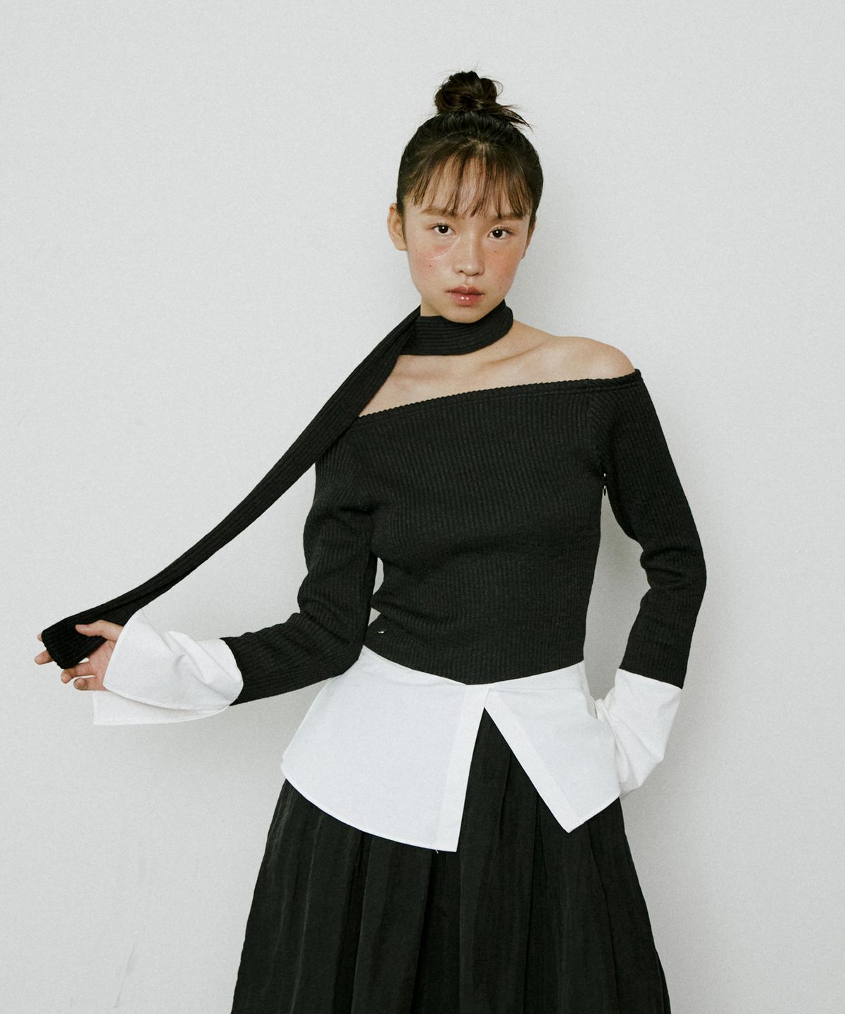 루시르주(LUCIR ZU) layered shirt off shoulder top (black)