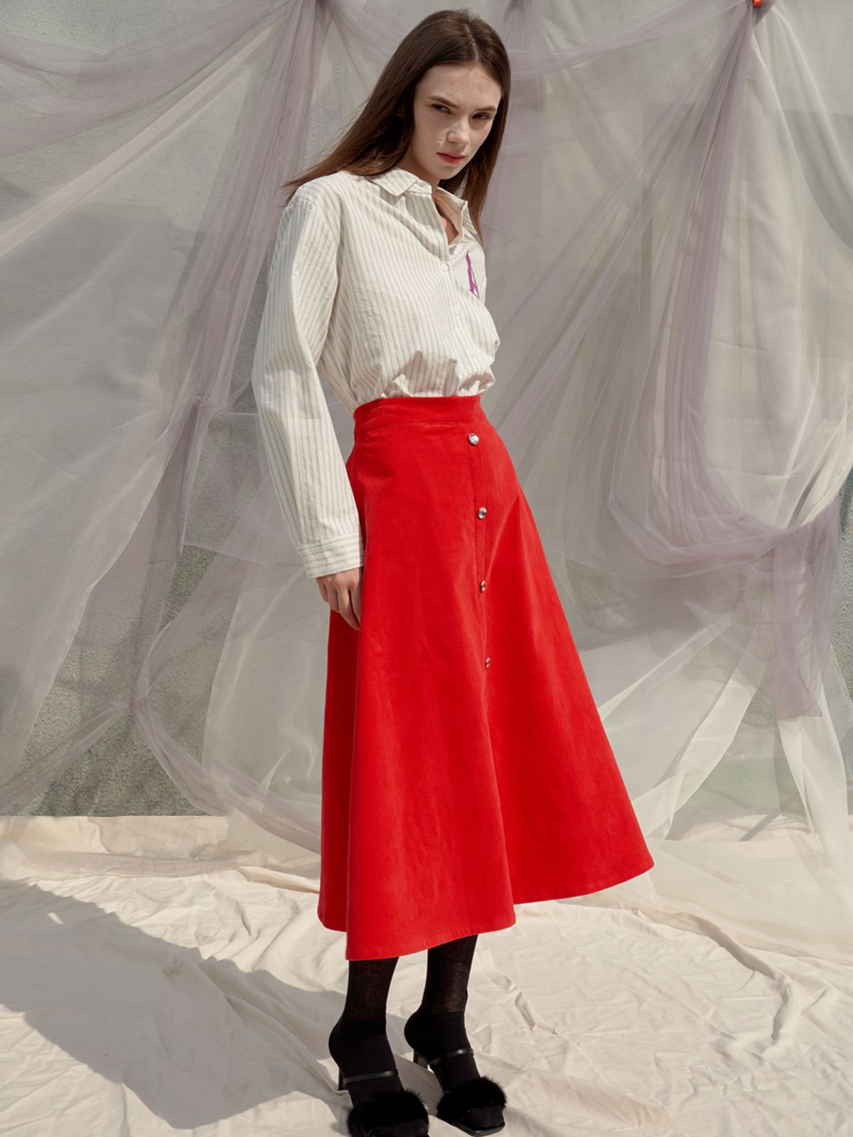 쏘리, 투 머치 러브(SORRY, TOO MUCH LOVE) Lyly Rose Corduroy Flare Skirt_Red