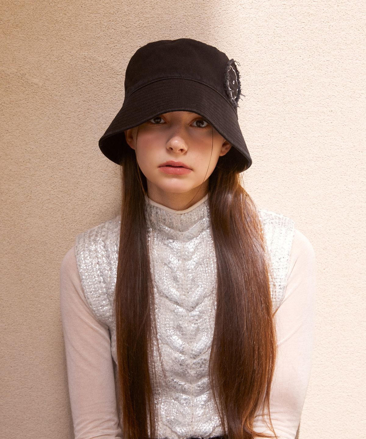 엘케블룸(ELKE BLOEM) FLOWER PATCH COTTON BLACK BUCKET HAT
