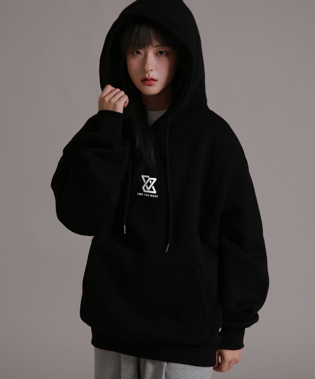 라이크더모스트(LIKE THE MOST) 시그니처 모스트 후디 블랙
