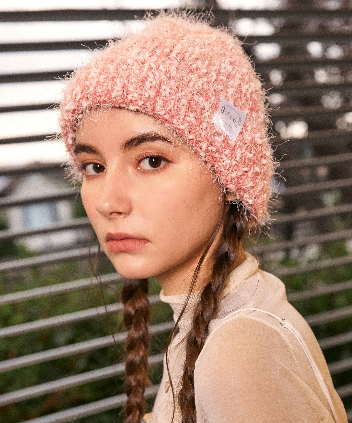 엘케블룸(ELKE BLOEM) LUMPY PINK BEANIE