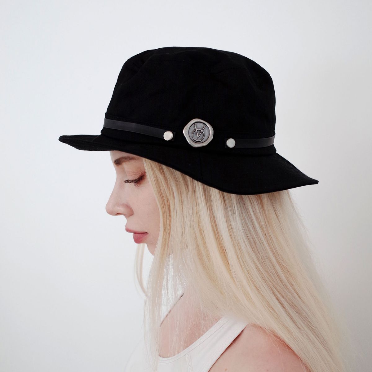 빈스모크(VINSMOKE) Western Bucket hat [BLACK]