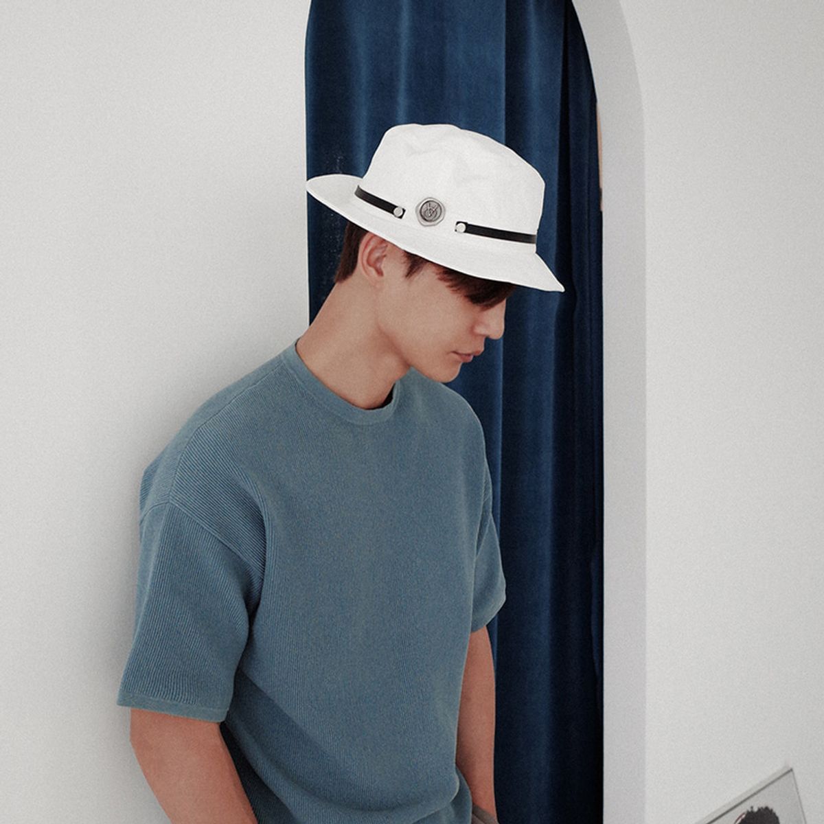 빈스모크(VINSMOKE) Western Bucket hat [WHITE]