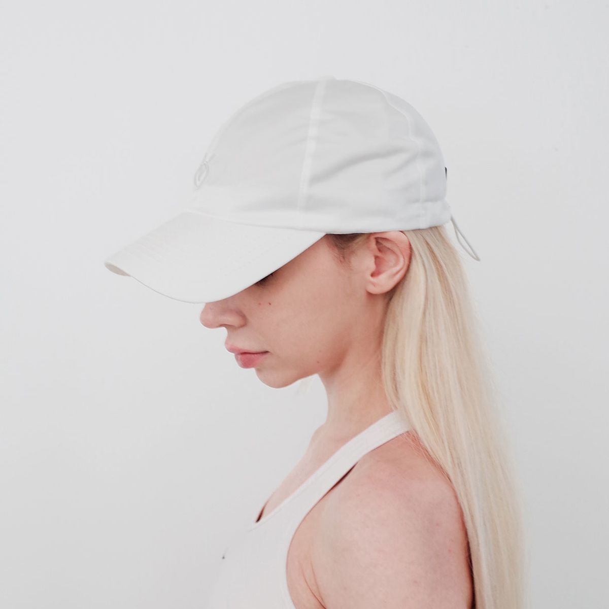 빈스모크(VINSMOKE) OV Sports [WHITE] 볼캡 [SOFT FIT]