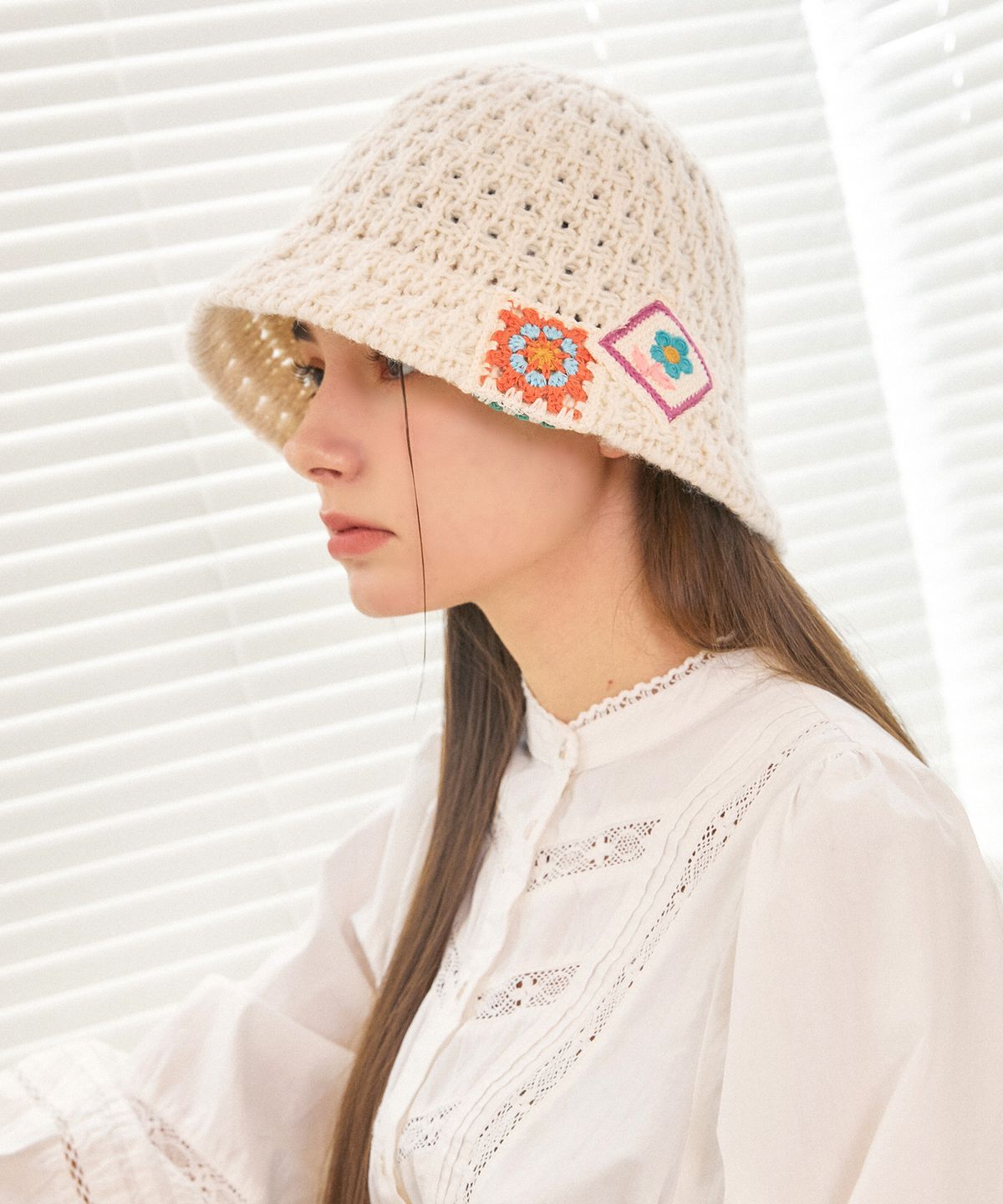 엘케블룸(ELKE BLOEM) F/W FLOWER NET IVORY BUCKET HAT