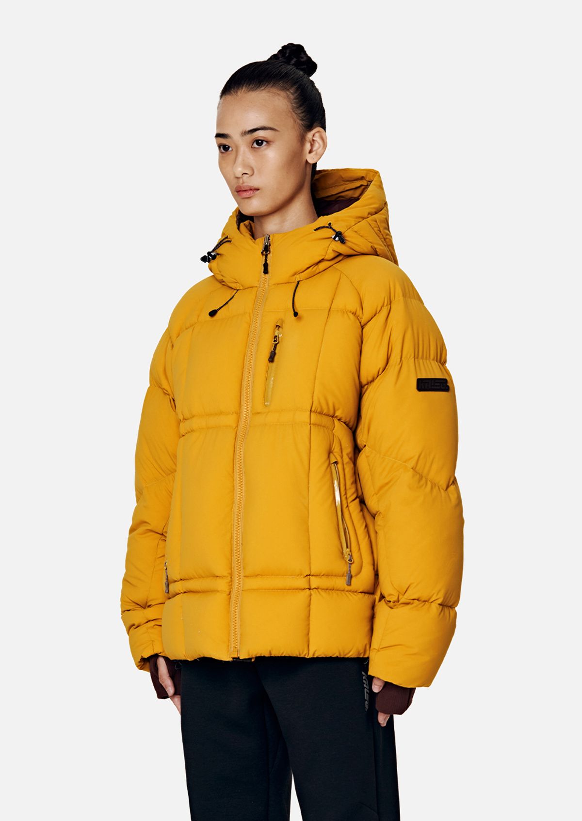 칼렉(KALEG) UNISEX WARM UP DOWN JACKET MUSTARD