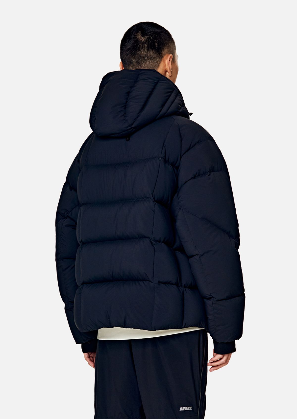 칼렉(KALEG) UNISEX WARM UP DOWN JACKET BLACK