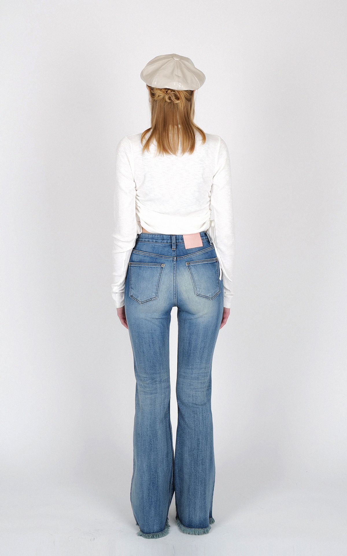리마지(REMAGIE) Side Shirring Turtleneck (white)