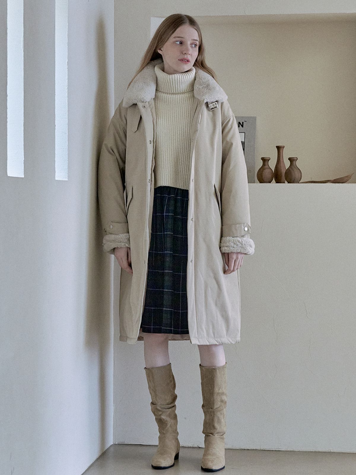 아방(AVANT-G) Safari Fur Long Padding Jumper - BEIGE