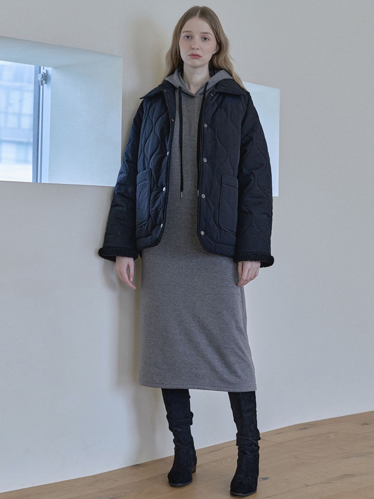 아방(AVANT-G) Volume Sleeve Long Hooded Dress - CHARCOAL (기모)