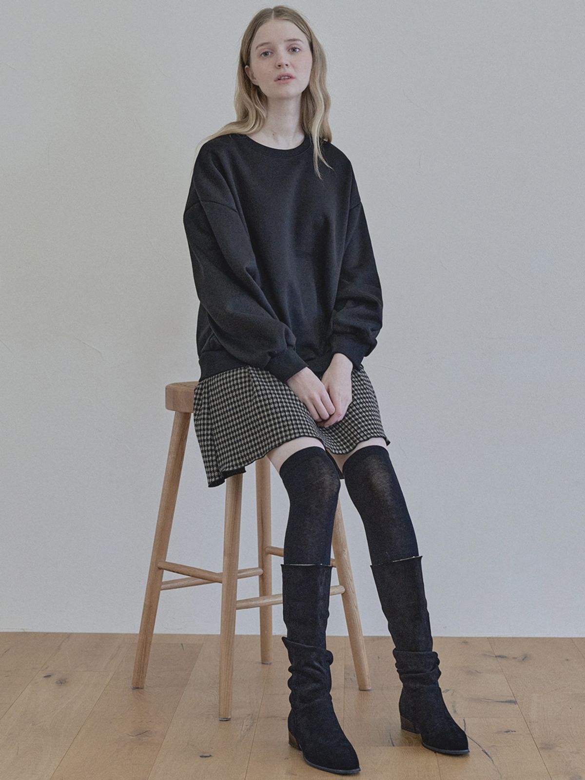 아방(AVANT-G) Check Combi Sweatshirt Mini Dress - BLACK(기모)
