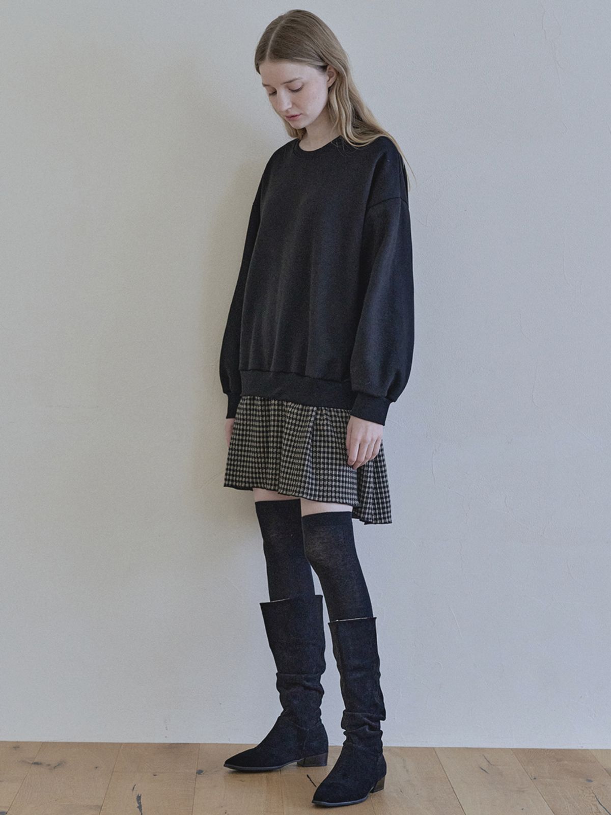 아방(AVANT-G) Check Combi Sweatshirt Mini Dress - BLACK(기모)
