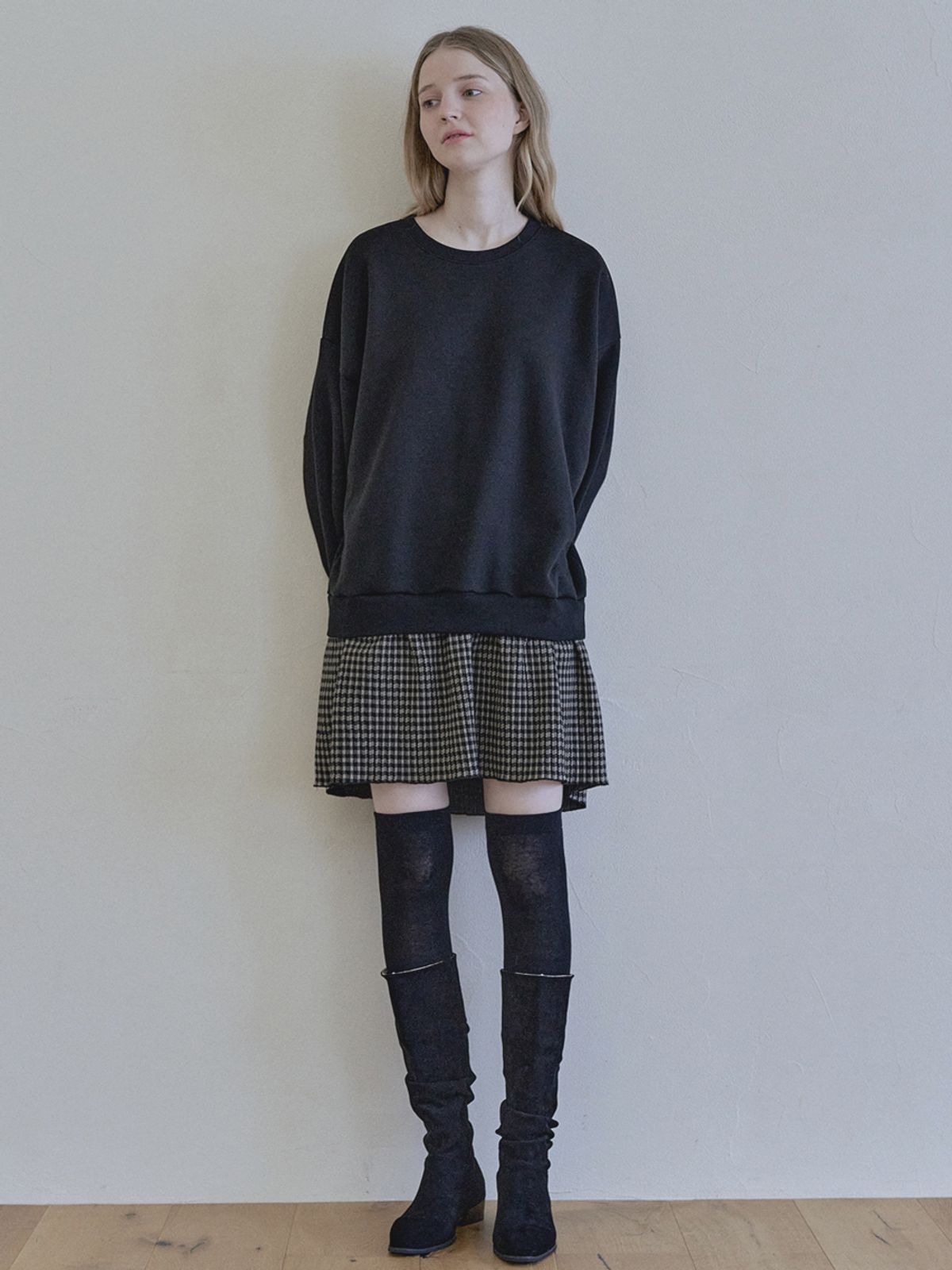 아방(AVANT-G) Check Combi Sweatshirt Mini Dress - BLACK(기모)