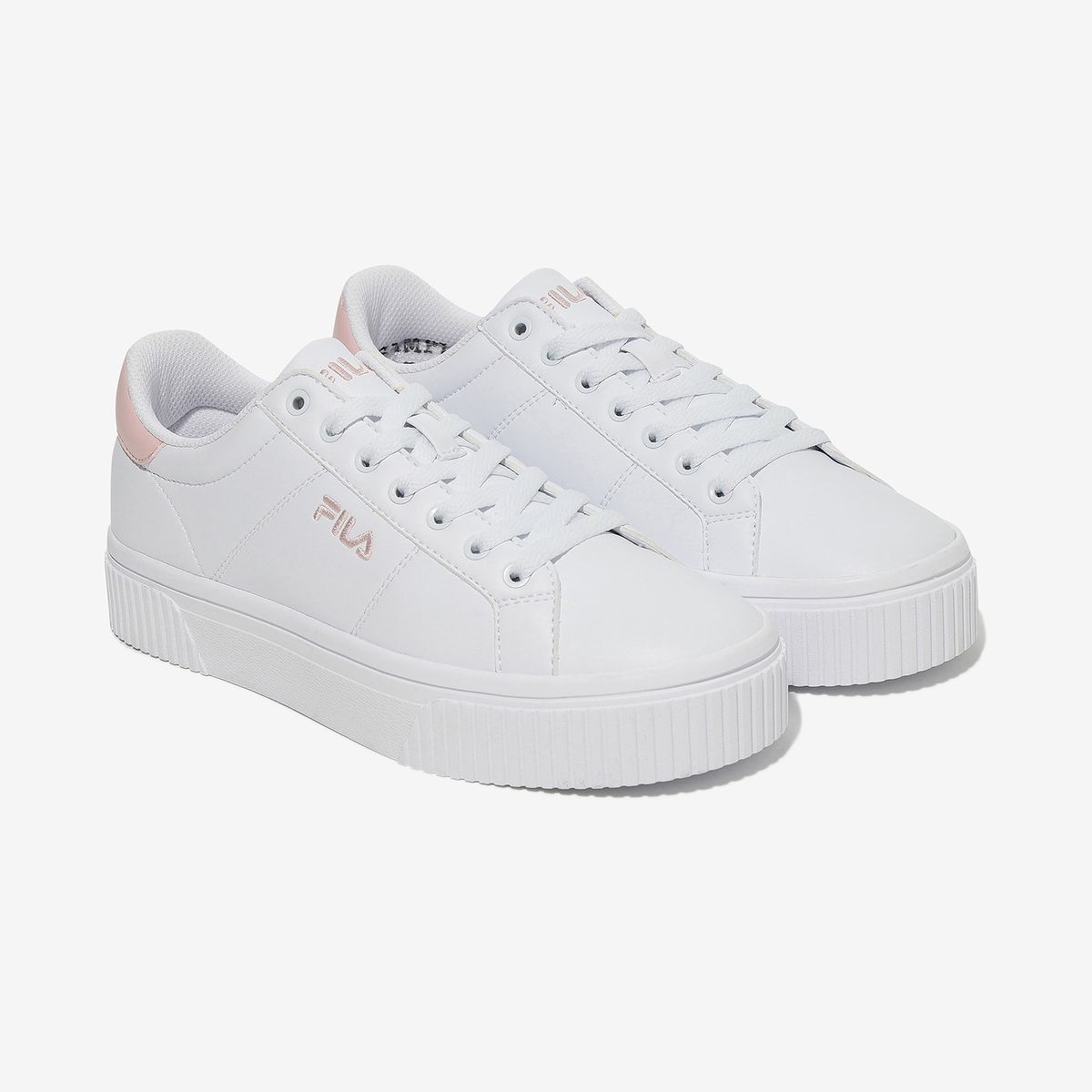 휠라(FILA) 코트 디럭스 볼드(1XM02338G154)
