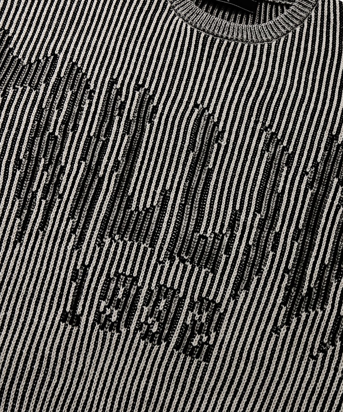 트릴리온(TRILLION) 워셔블 투 톤 크루넥 그래픽 니트 (BEIGE)