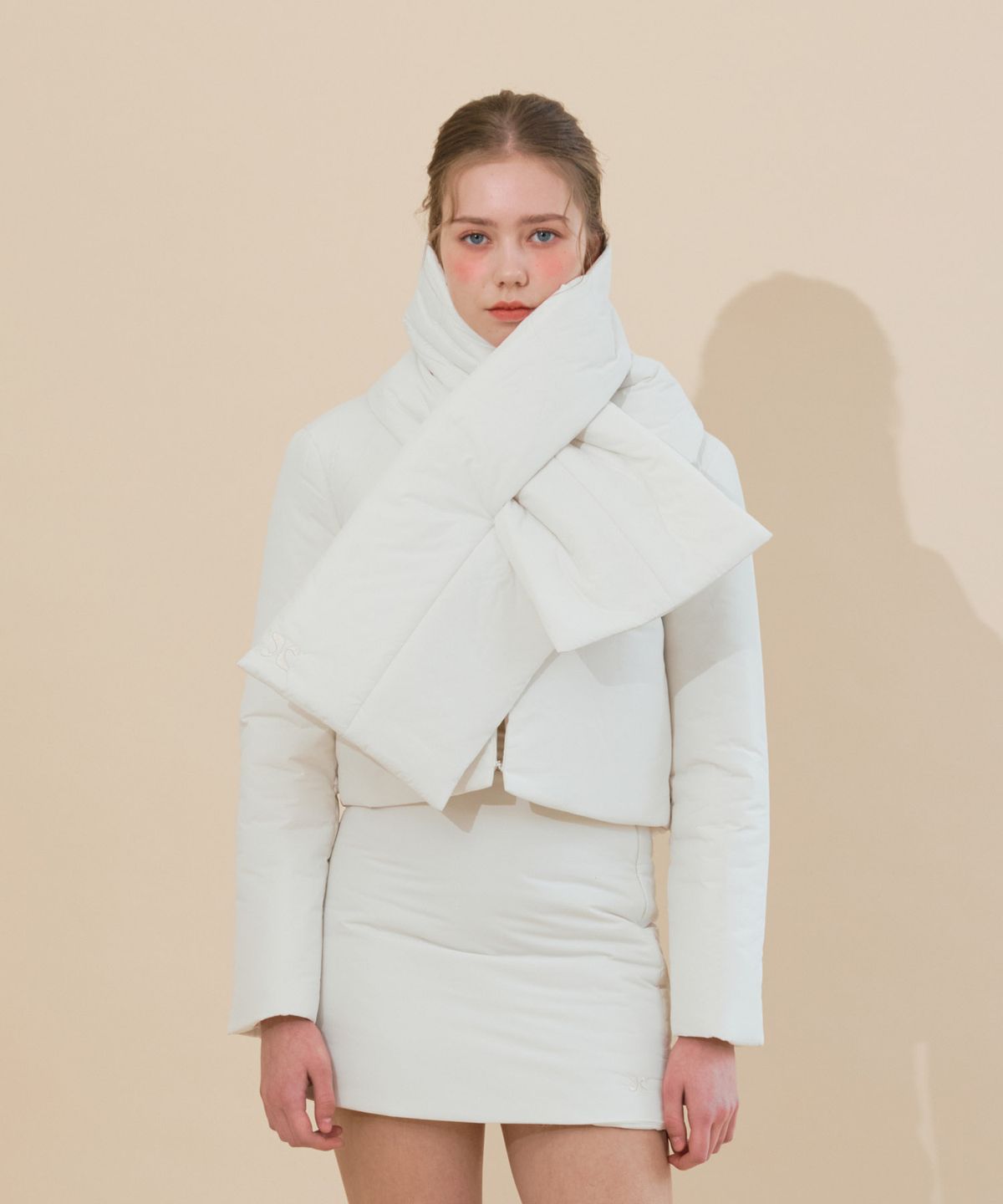 에트오소메(ETRE AU SOMMET) 패딩 로고 셋업 자켓 (WHITE)
