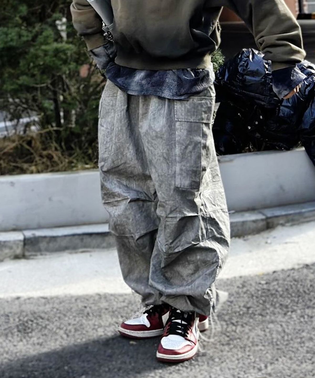 더마일(THEMILE) CN PIECE DYDING BALLON PANTS [GREY]
