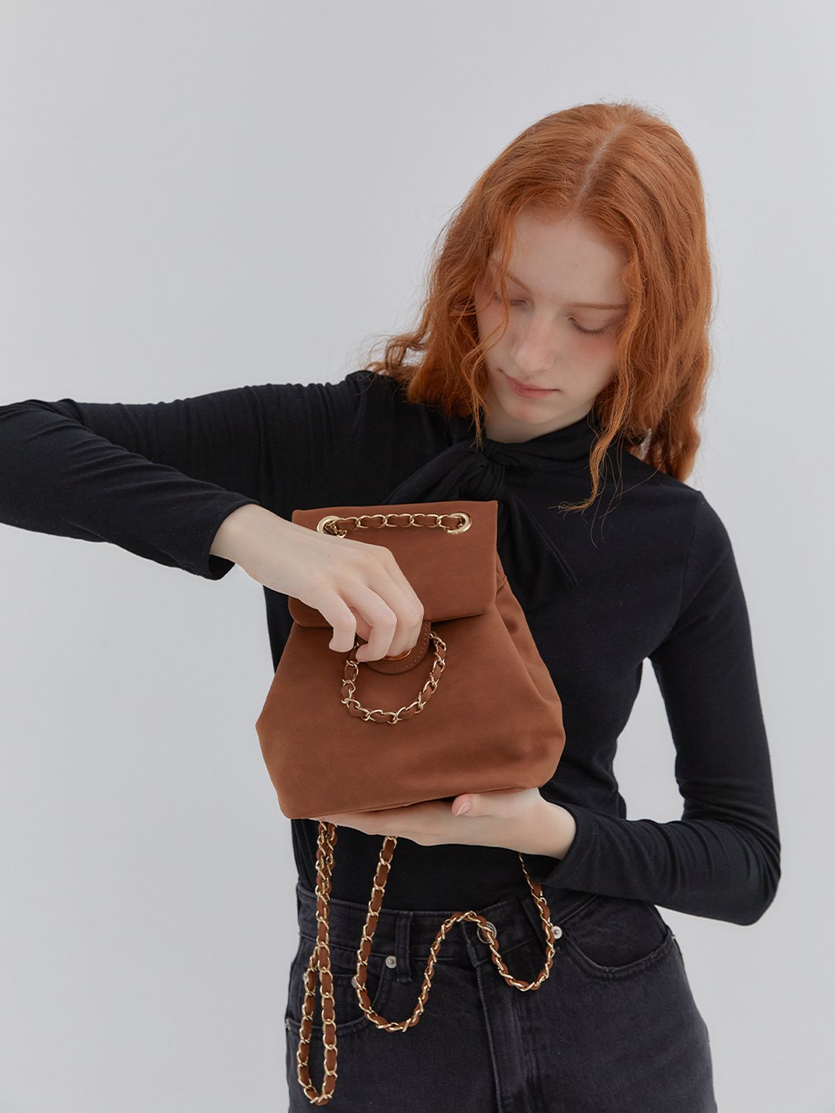 아노에틱(ANOETIC) ANC CLASSIC BACKPACK_SUEDE CARAMEL