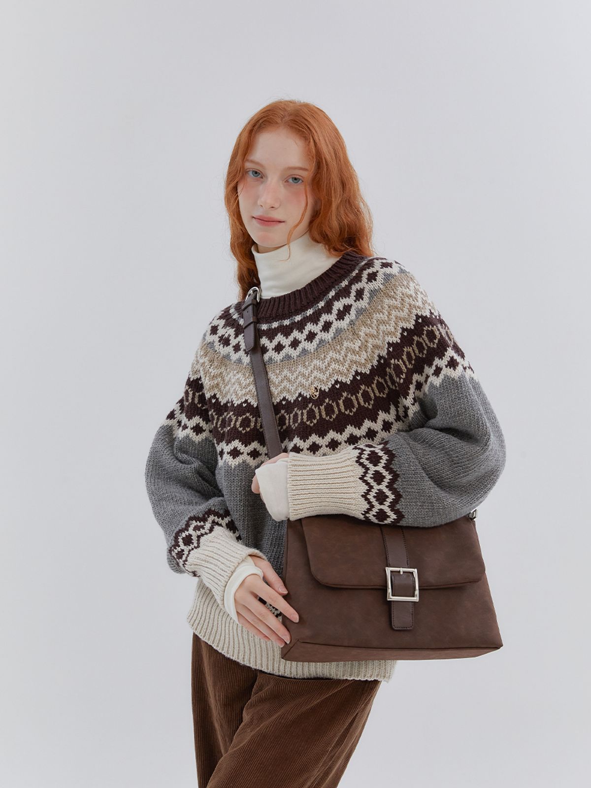 아노에틱(ANOETIC) ANC SUEDE CROSS BODY BAG_DARK BROWN