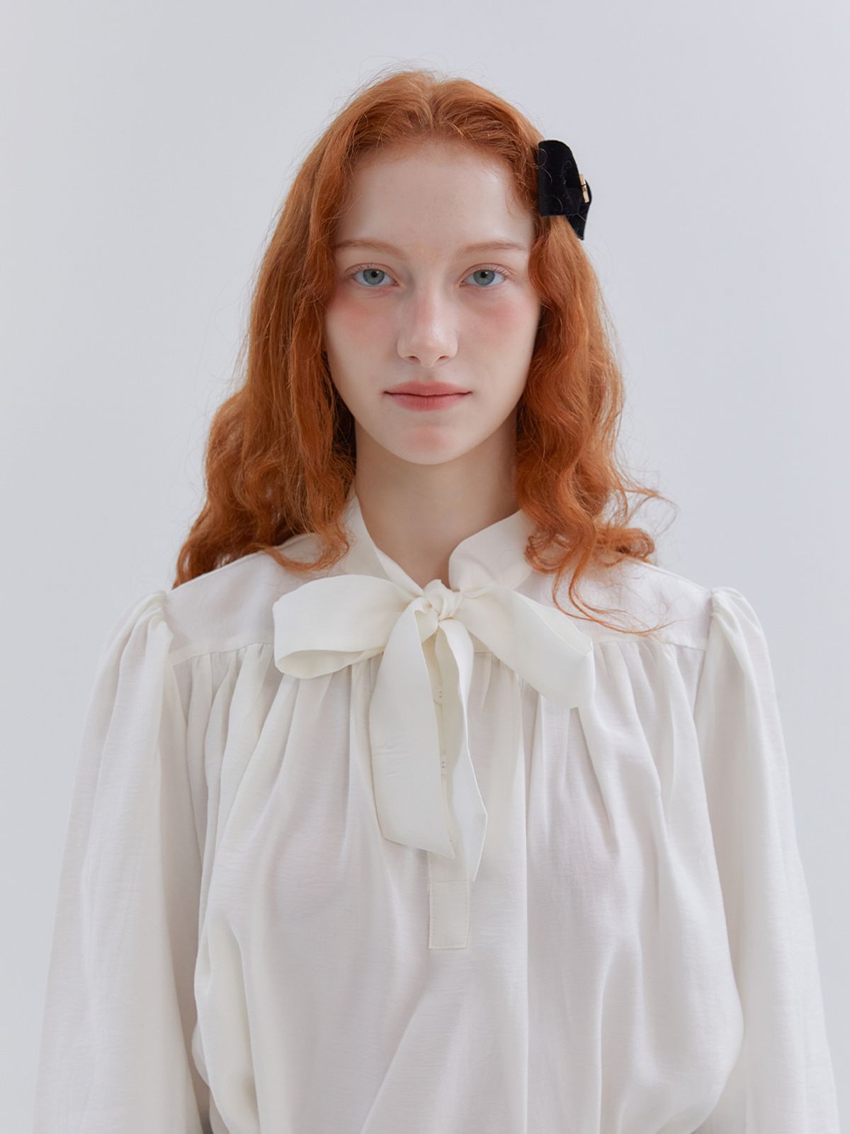 아노에틱(ANOETIC) ANC MINI VELVET RIBBON HAIRPIN_BLACK