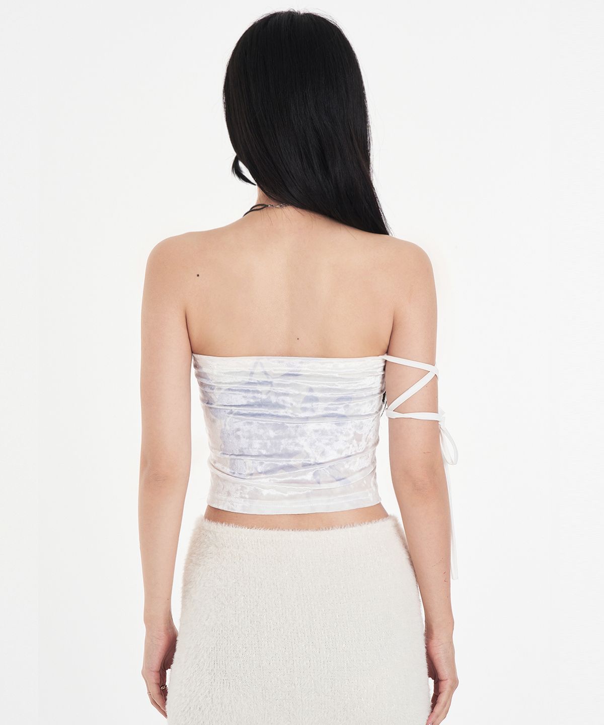 어세이(ASSAY) VELVET STRING TUBE TOP ROSE (WHITE)