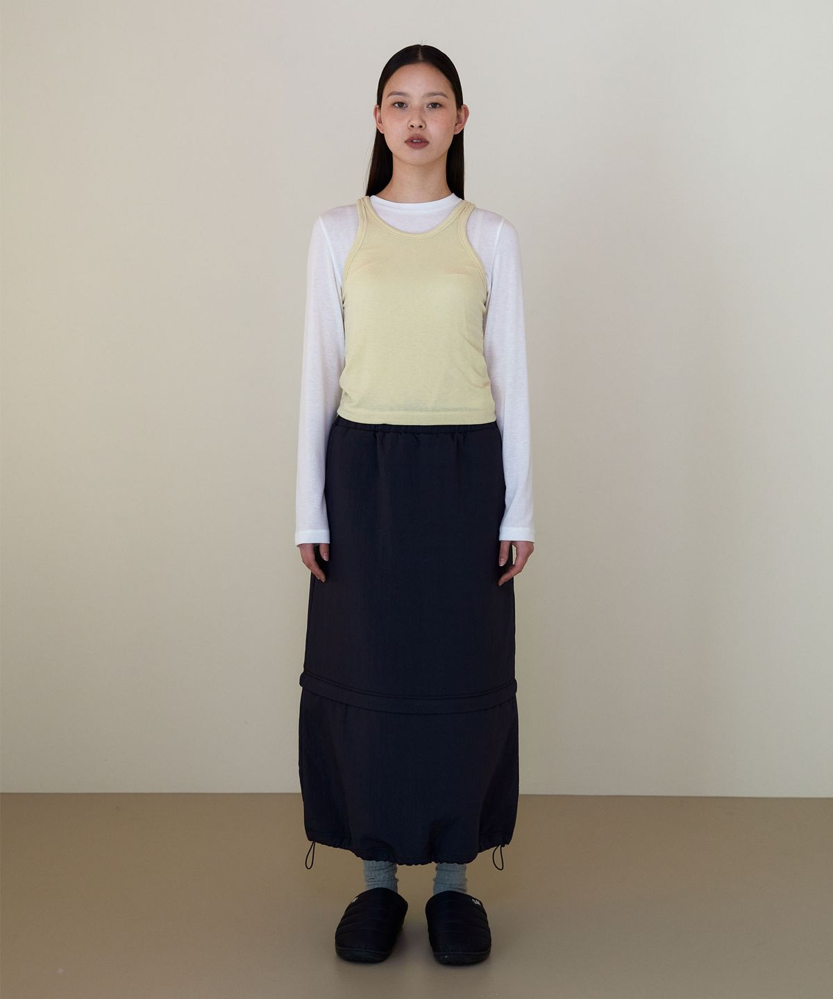 38컴온커먼(38COMEONCOMMON) Padded detachable skirt (Charcoal)