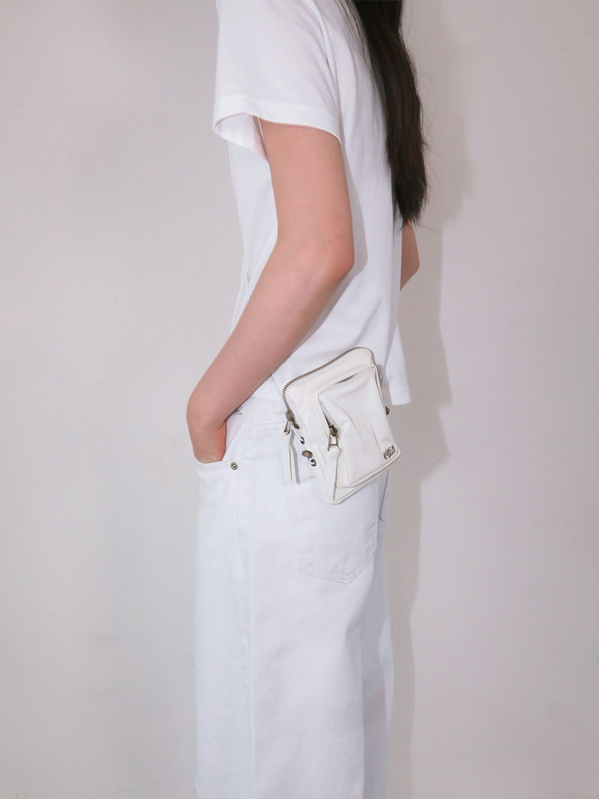 기준(KIJUN) Pleather Mini Bag White