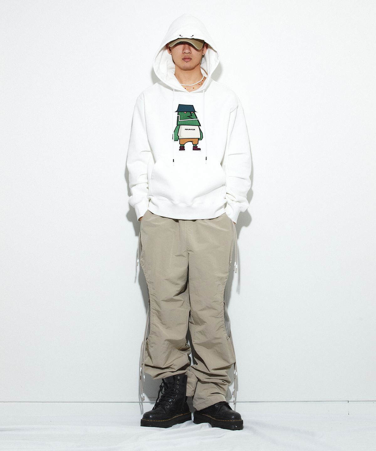 밀리밀리언(MILLIMILLION) COBBLESTONE STONIE HOODIE T09-WHITE