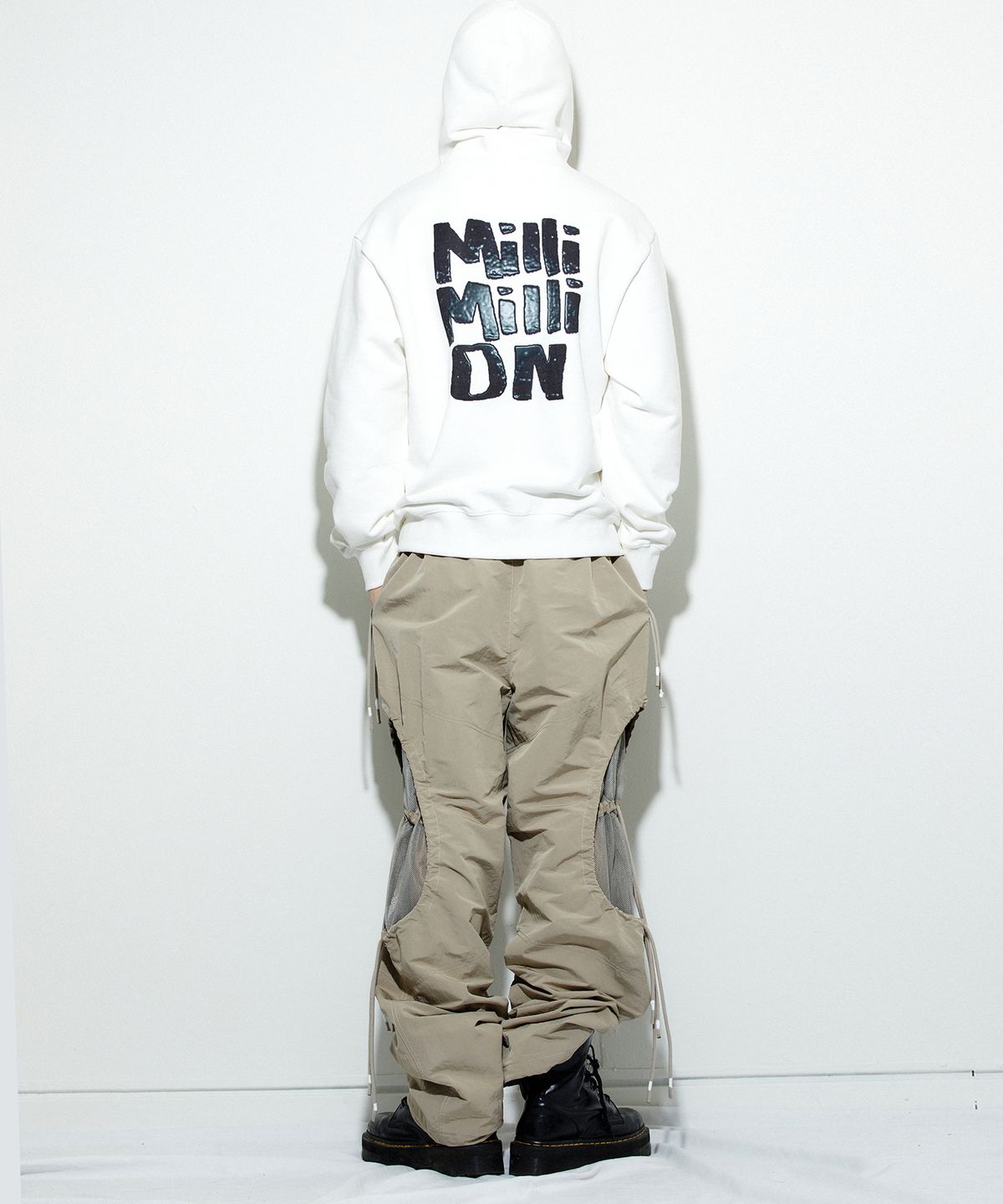 밀리밀리언(MILLIMILLION) COBBLESTONE STONIE HOODIE T09-WHITE