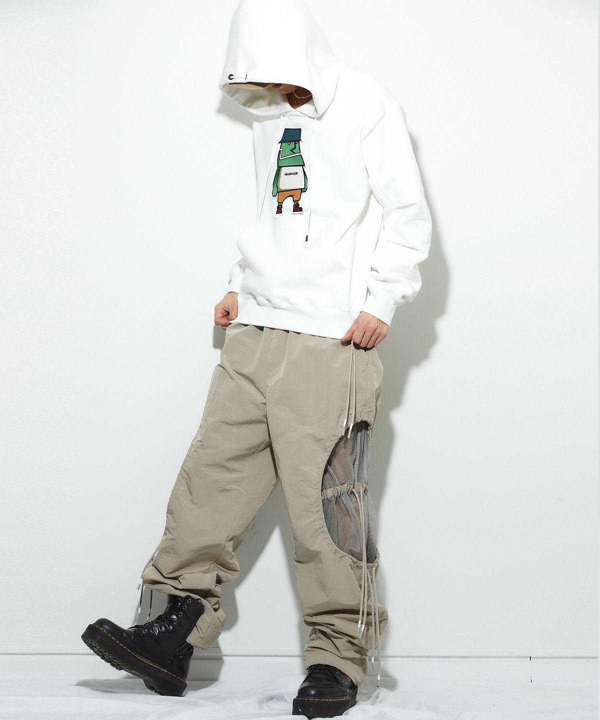 밀리밀리언(MILLIMILLION) COBBLESTONE STONIE HOODIE T09-WHITE
