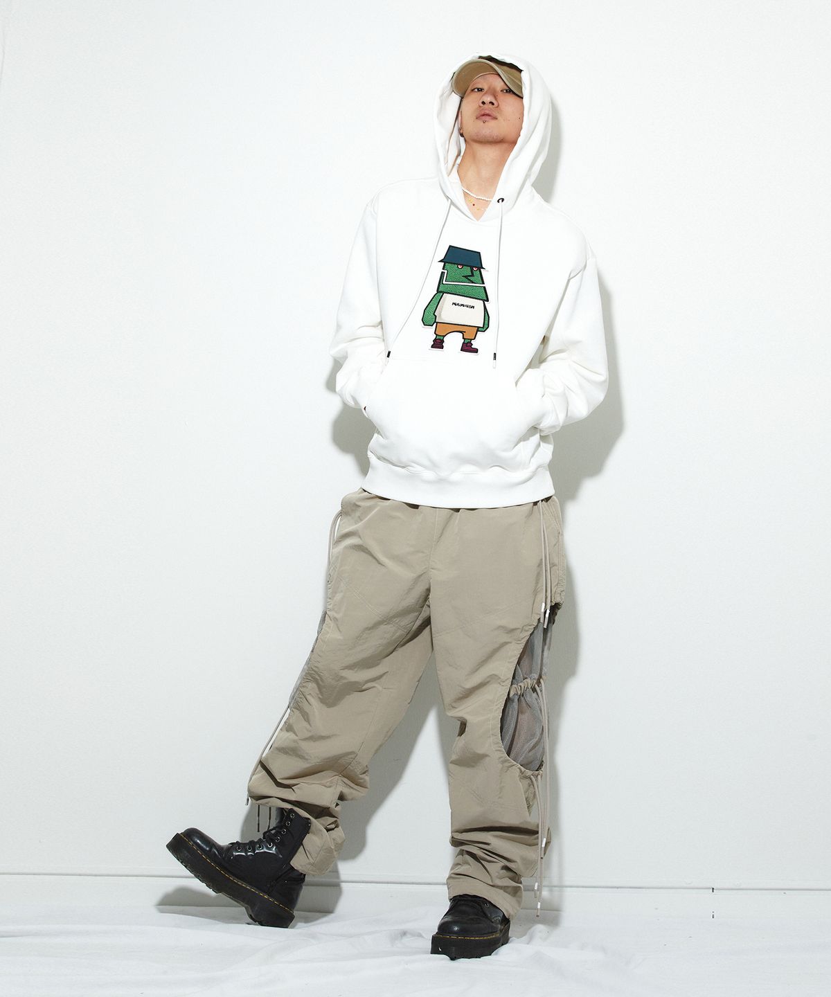 밀리밀리언(MILLIMILLION) COBBLESTONE STONIE HOODIE T09-WHITE