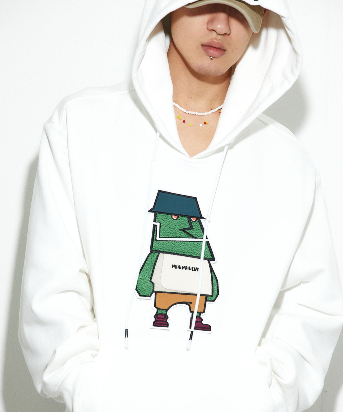 밀리밀리언(MILLIMILLION) COBBLESTONE STONIE HOODIE T09-WHITE