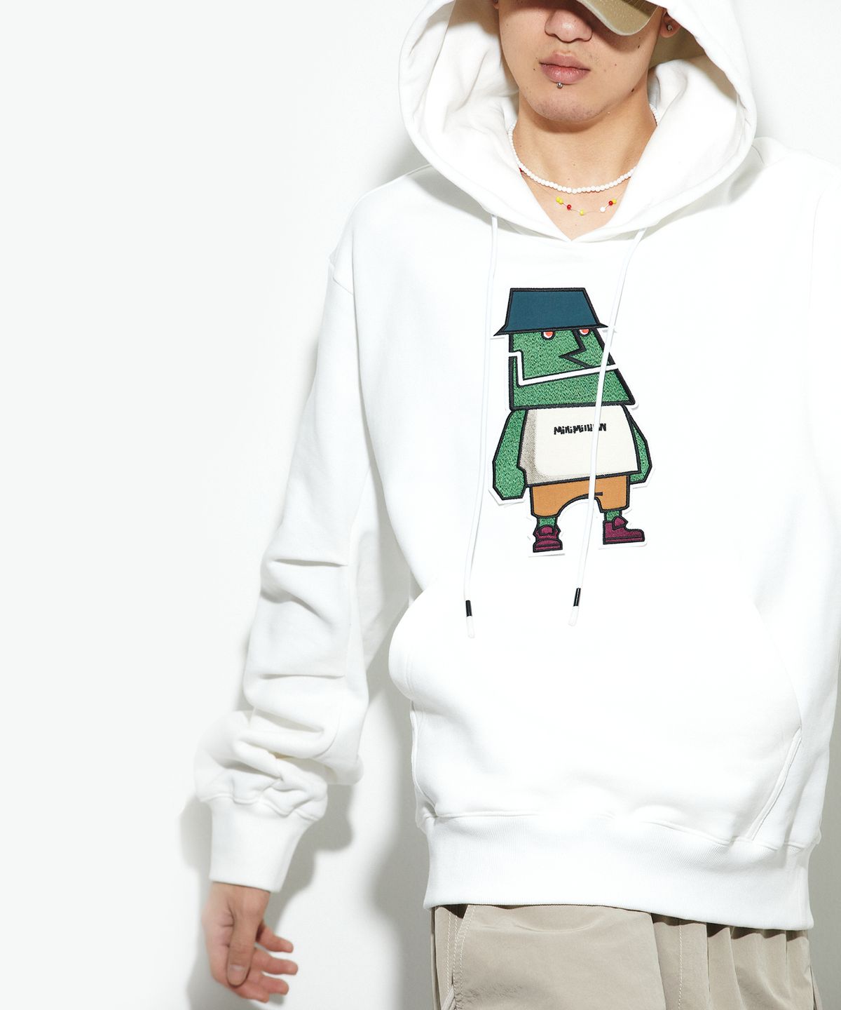 밀리밀리언(MILLIMILLION) COBBLESTONE STONIE HOODIE T09-WHITE