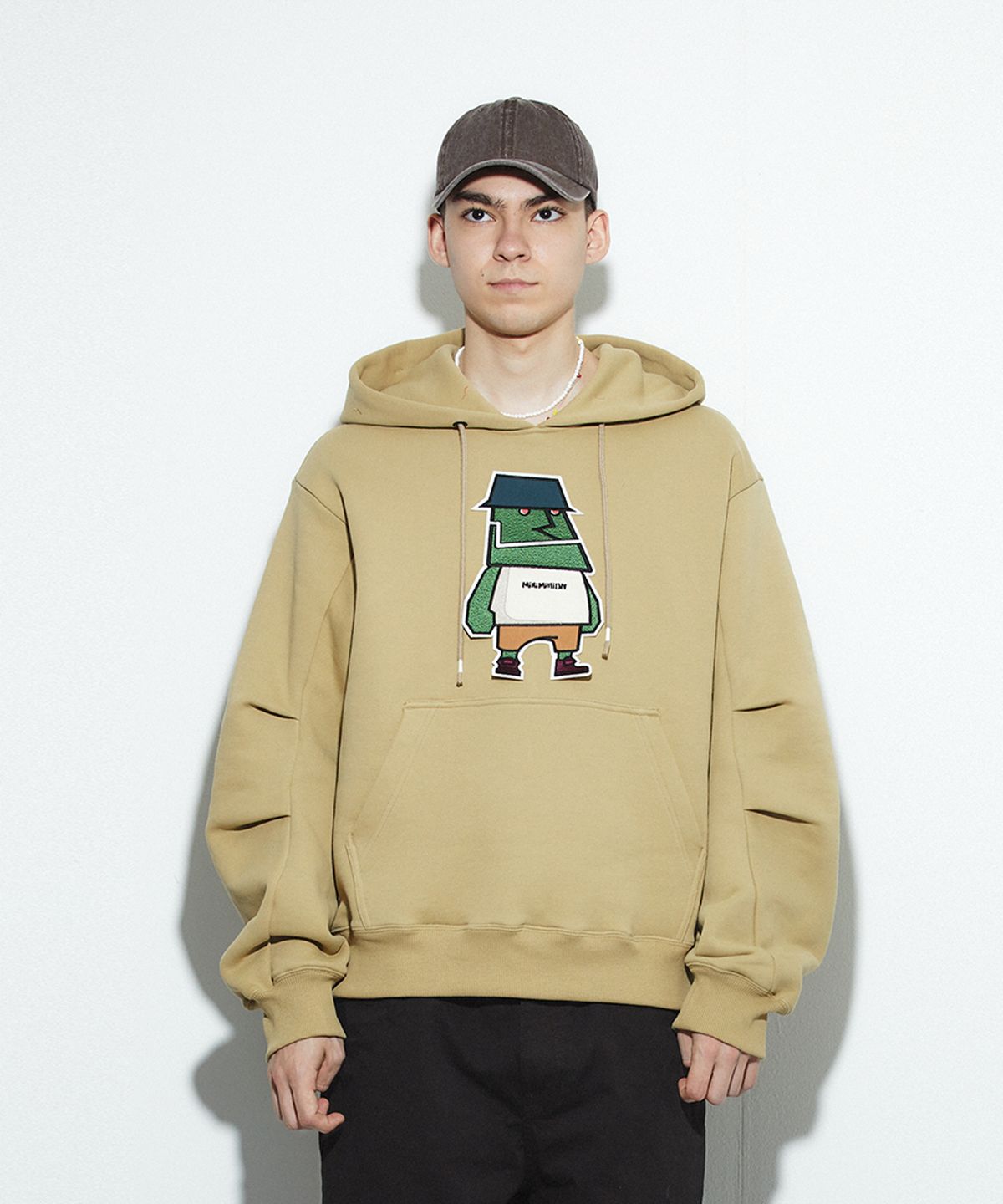 밀리밀리언(MILLIMILLION) COBBLESTONE STONIE HOODIE T09-BUTTER