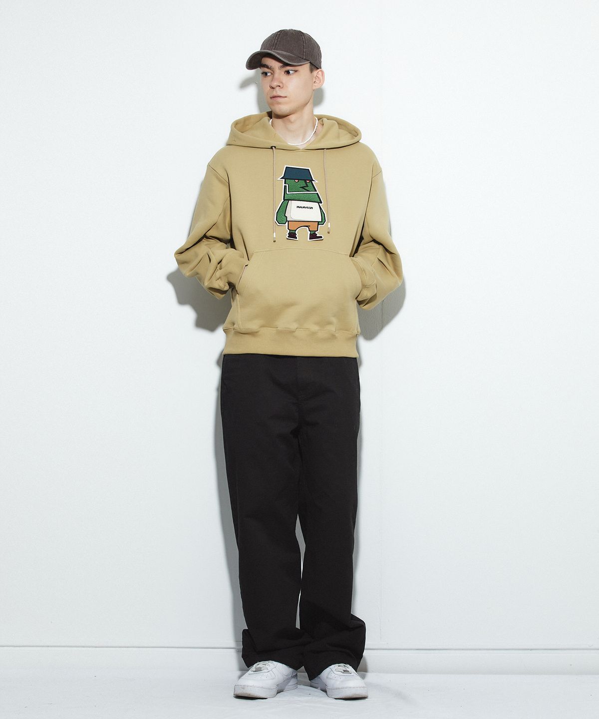 밀리밀리언(MILLIMILLION) COBBLESTONE STONIE HOODIE T09-BUTTER