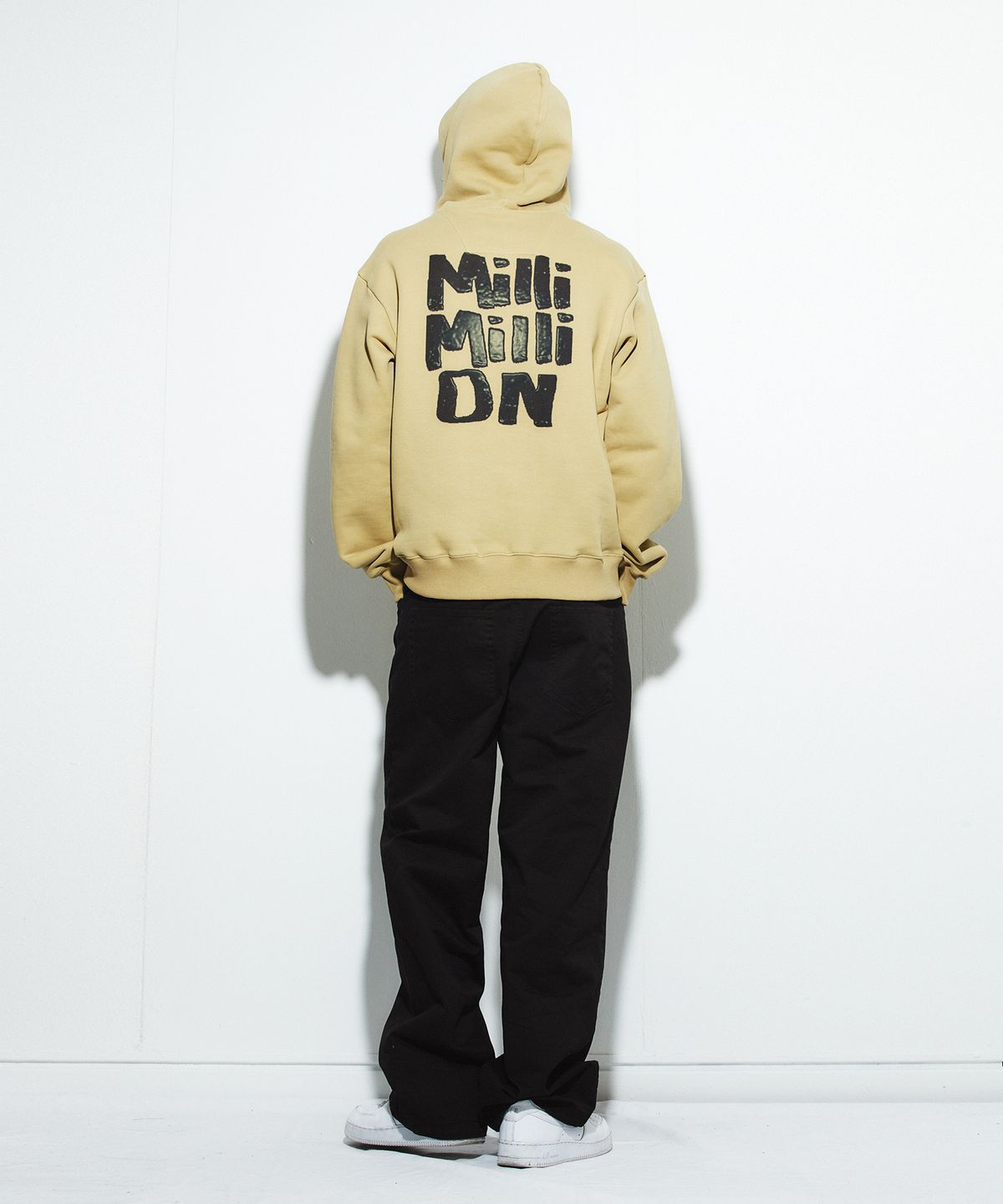 밀리밀리언(MILLIMILLION) COBBLESTONE STONIE HOODIE T09-BUTTER