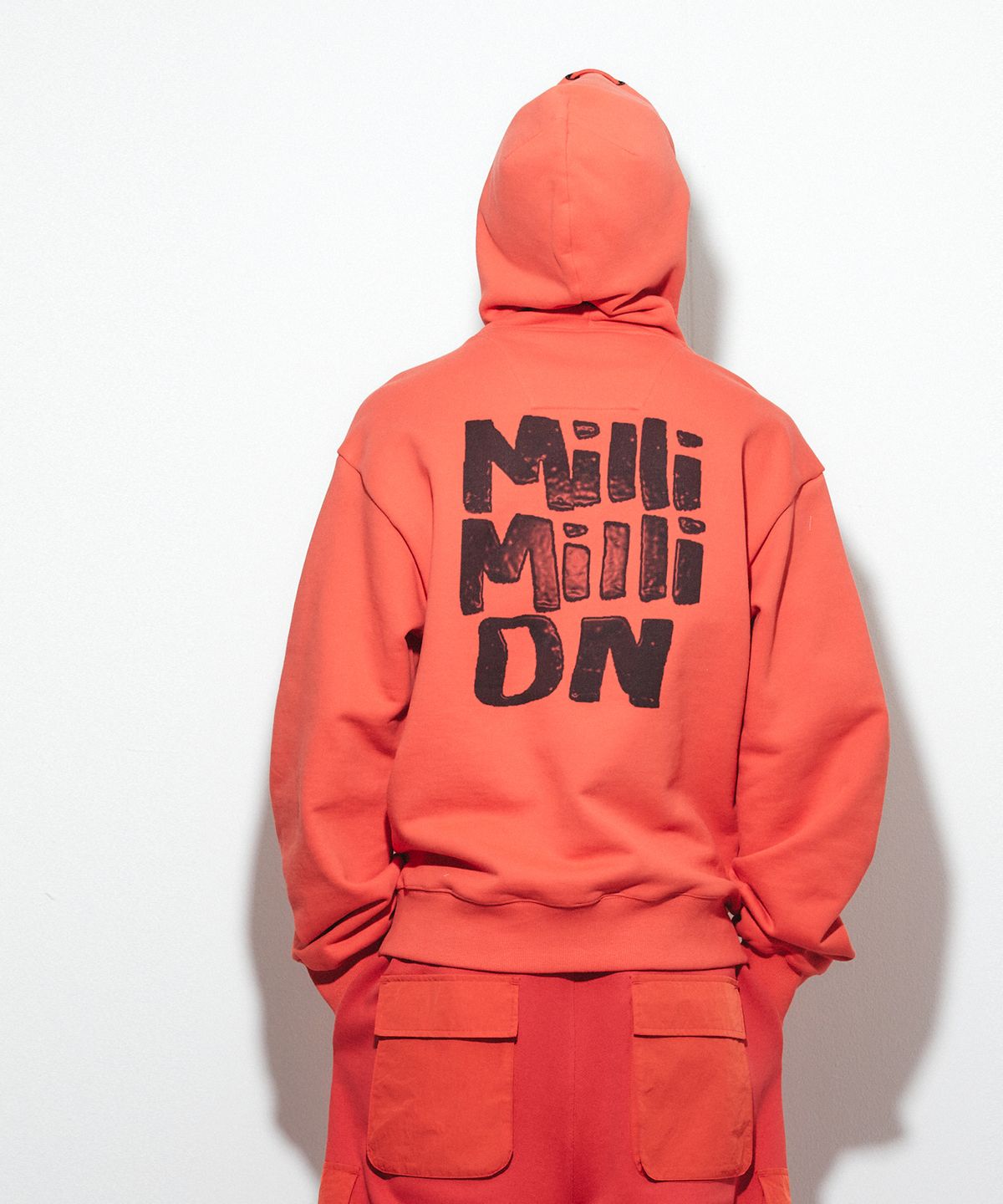 밀리밀리언(MILLIMILLION) COBBLESTONE STONIE HOODIE T09-ORANGE
