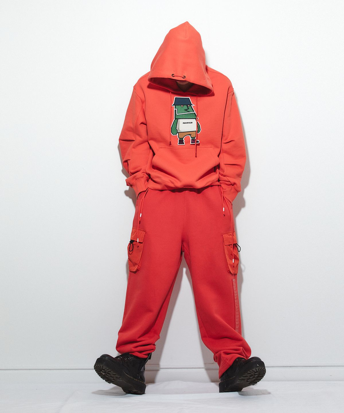 밀리밀리언(MILLIMILLION) COBBLESTONE STONIE HOODIE T09-ORANGE