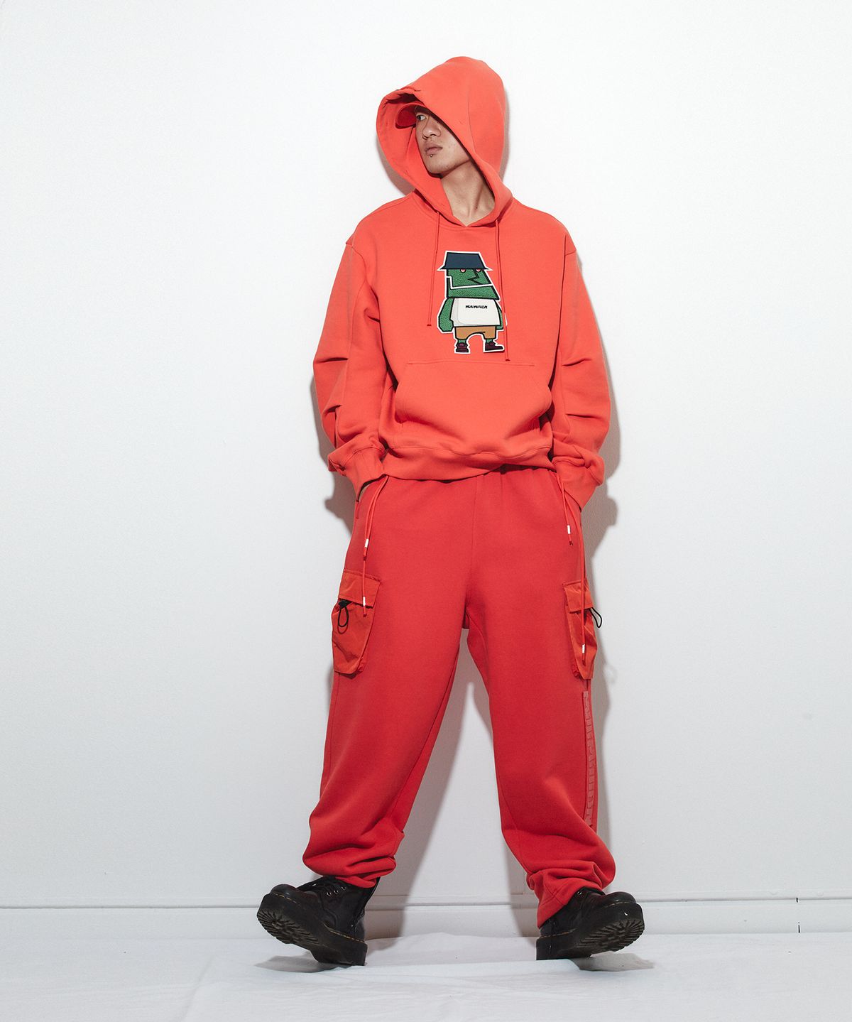 밀리밀리언(MILLIMILLION) COBBLESTONE STONIE HOODIE T09-ORANGE