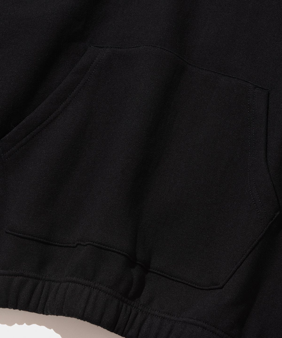 스탠드먼츠(STANDMENTS) COMFY HOODIE BLACK