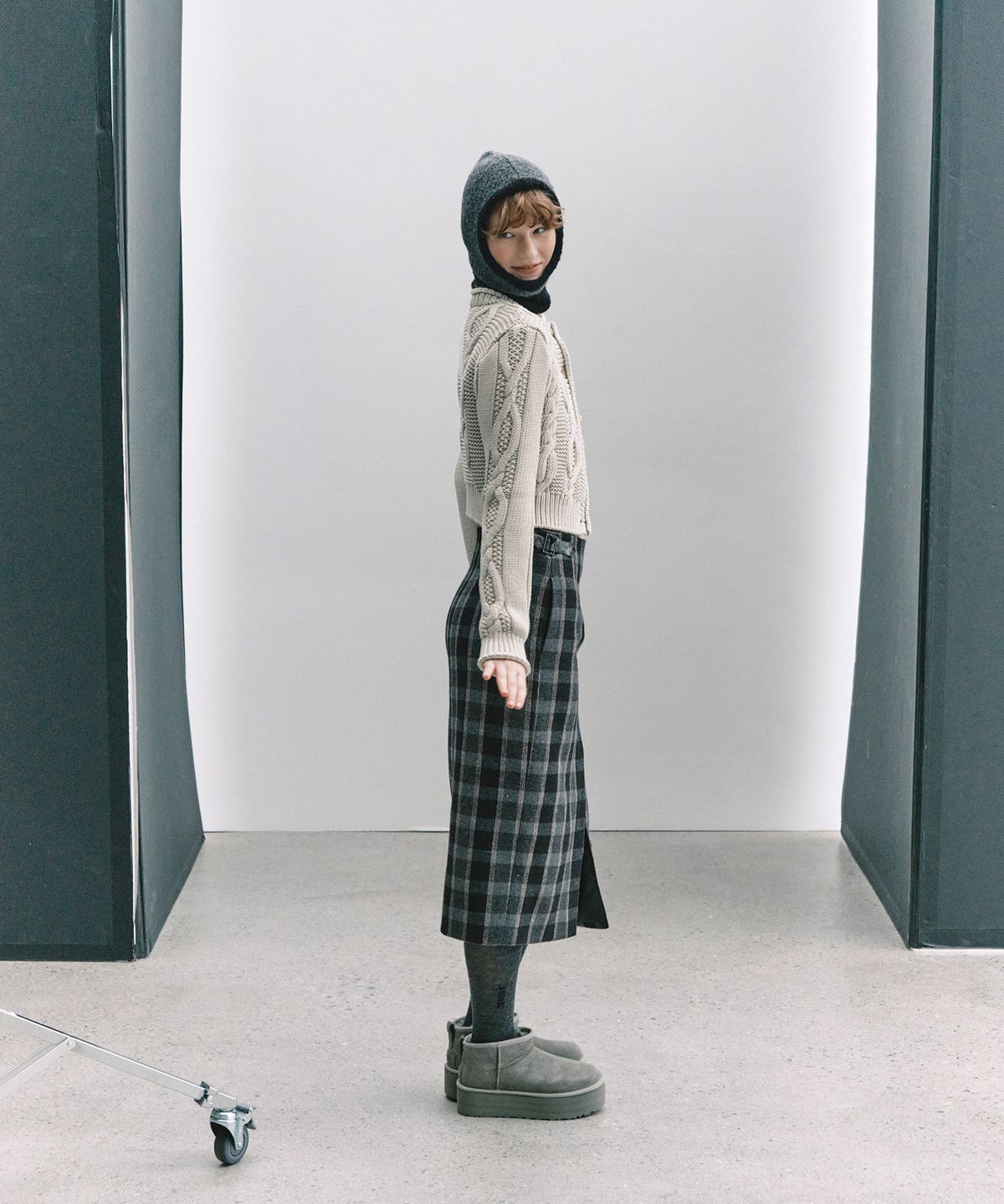 그로브(GROVE) GRVR SPORTS_케이블 가디건_BEIGE
